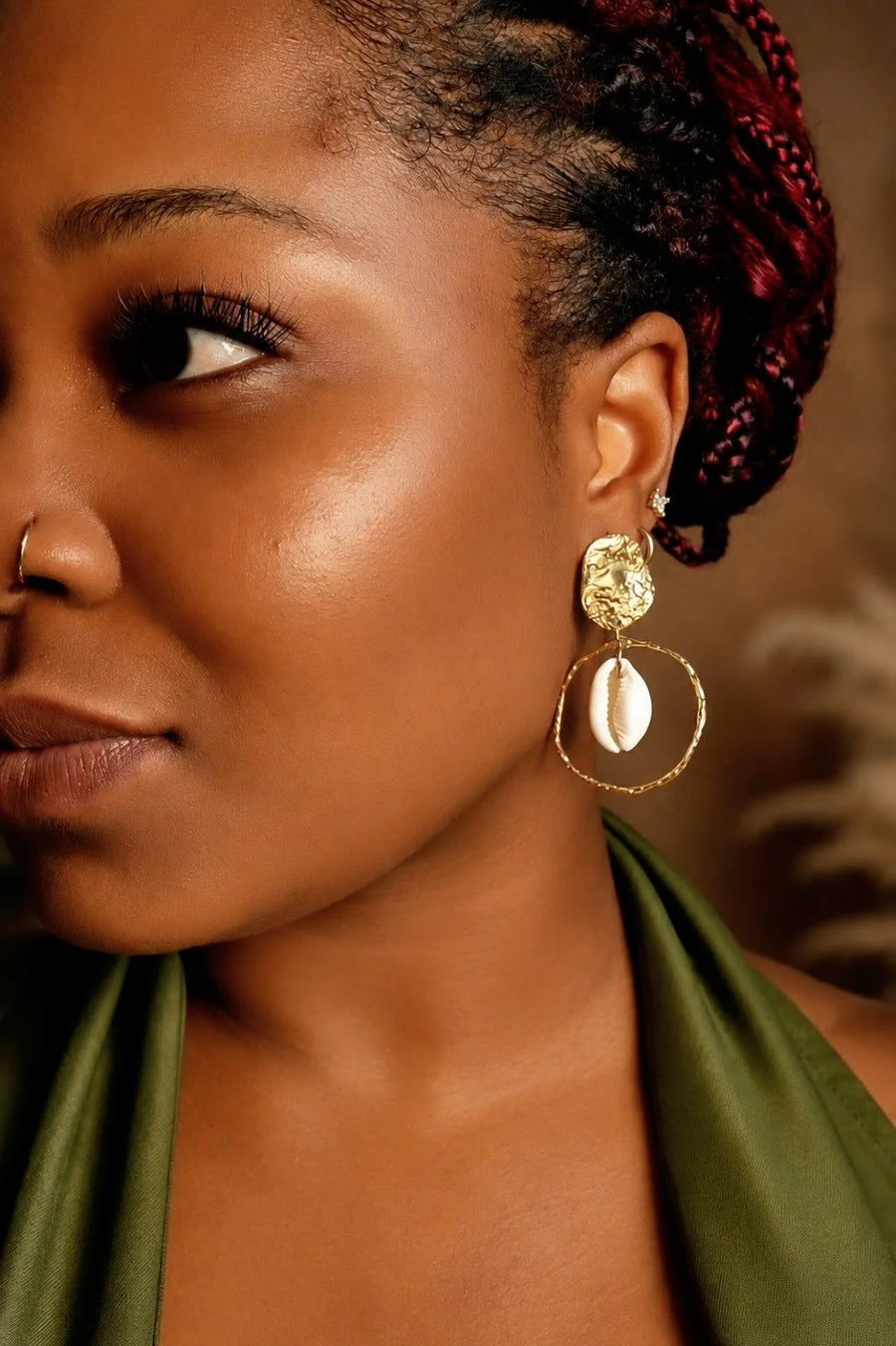 AKÙ | Halo Cowrie Earrings