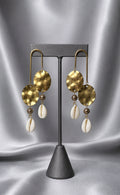 AKÙ | Dancing Cowrie Earrings